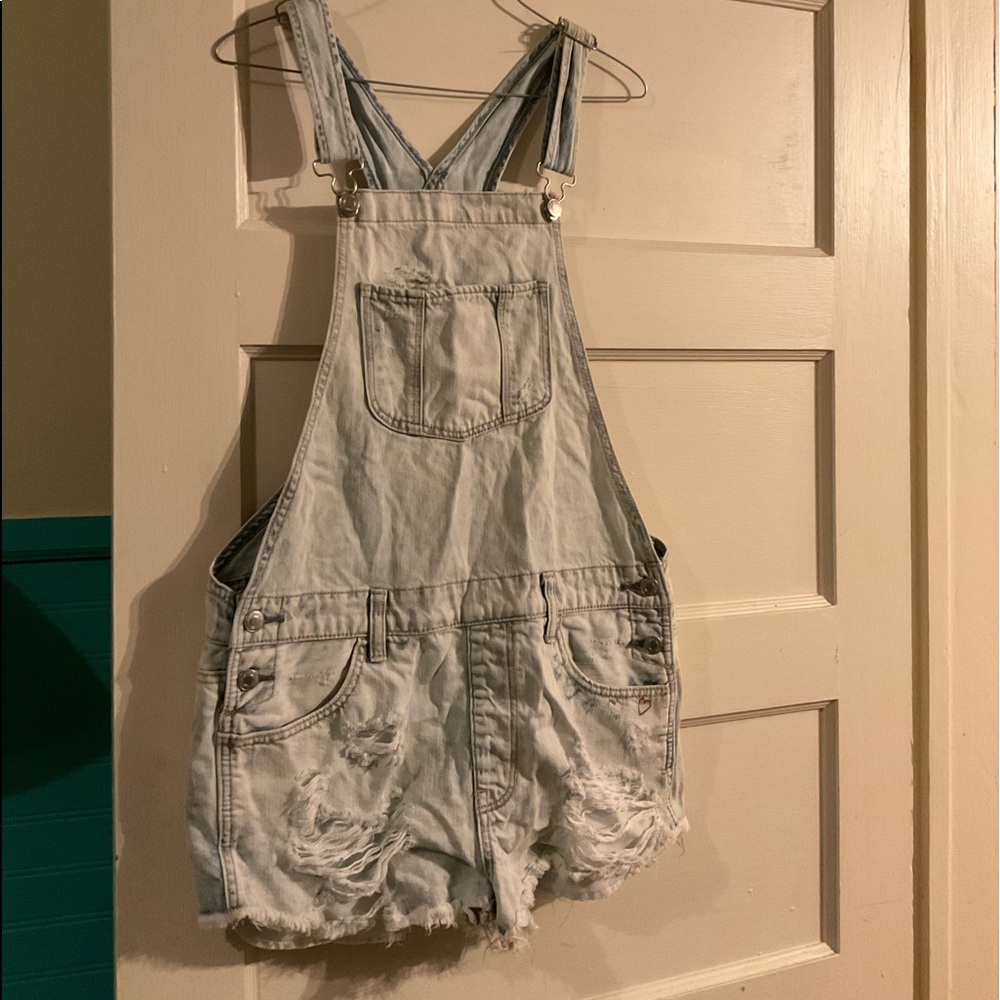 Overall shorts